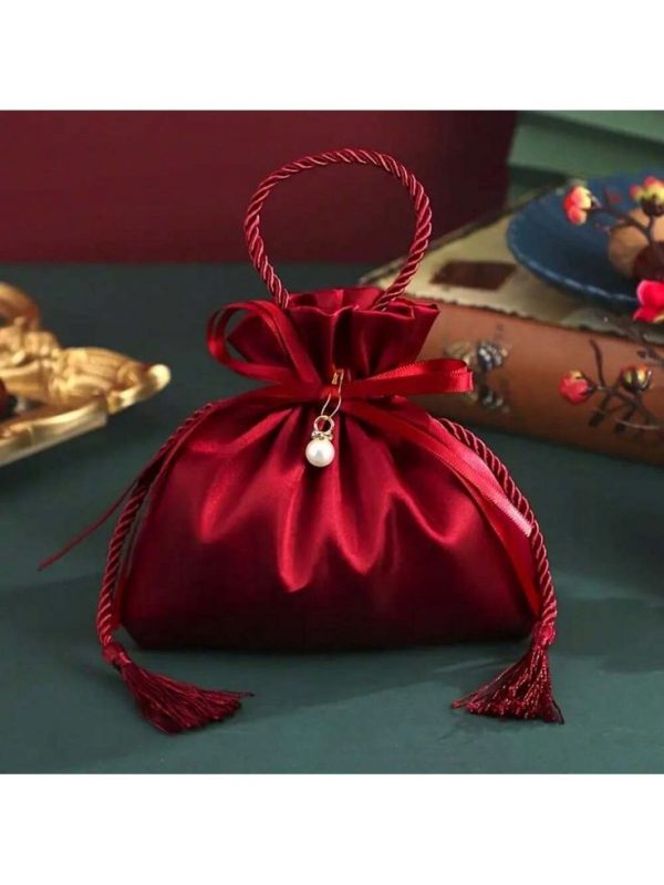 Wedding Cake Pouch